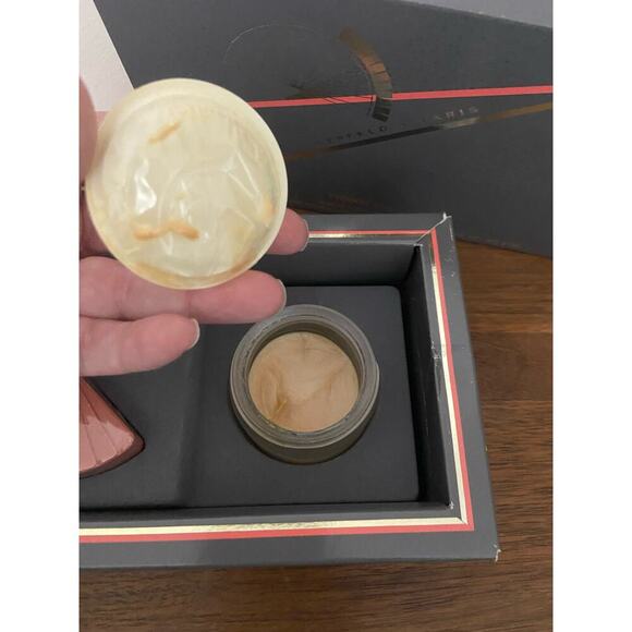 Karl Lagerfeld Private Luxuries Soap 1.75 oz Perfumed Body Cream 2 oz Gift Set - Picture 13 of 13